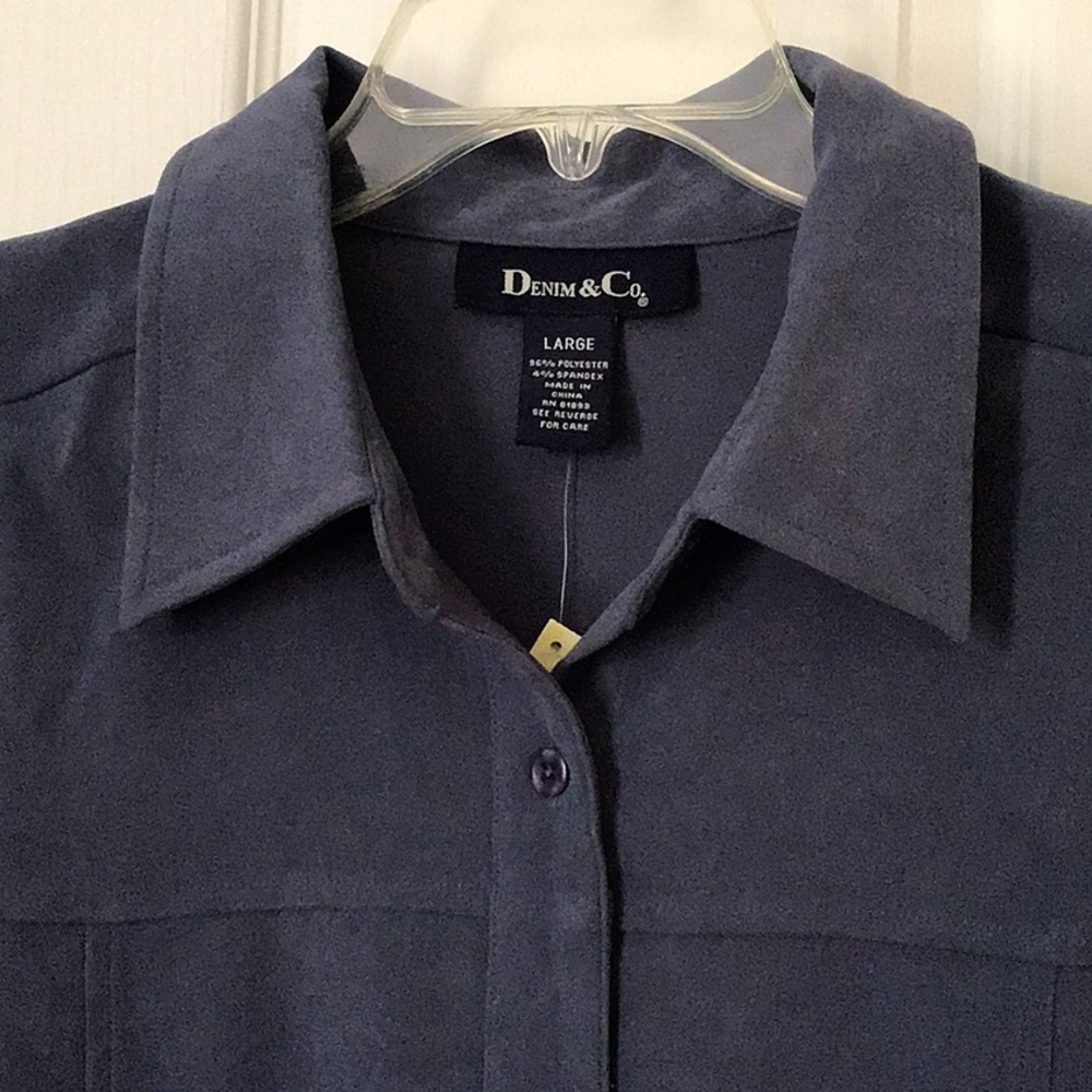 Shirt - Picture 3 of 4